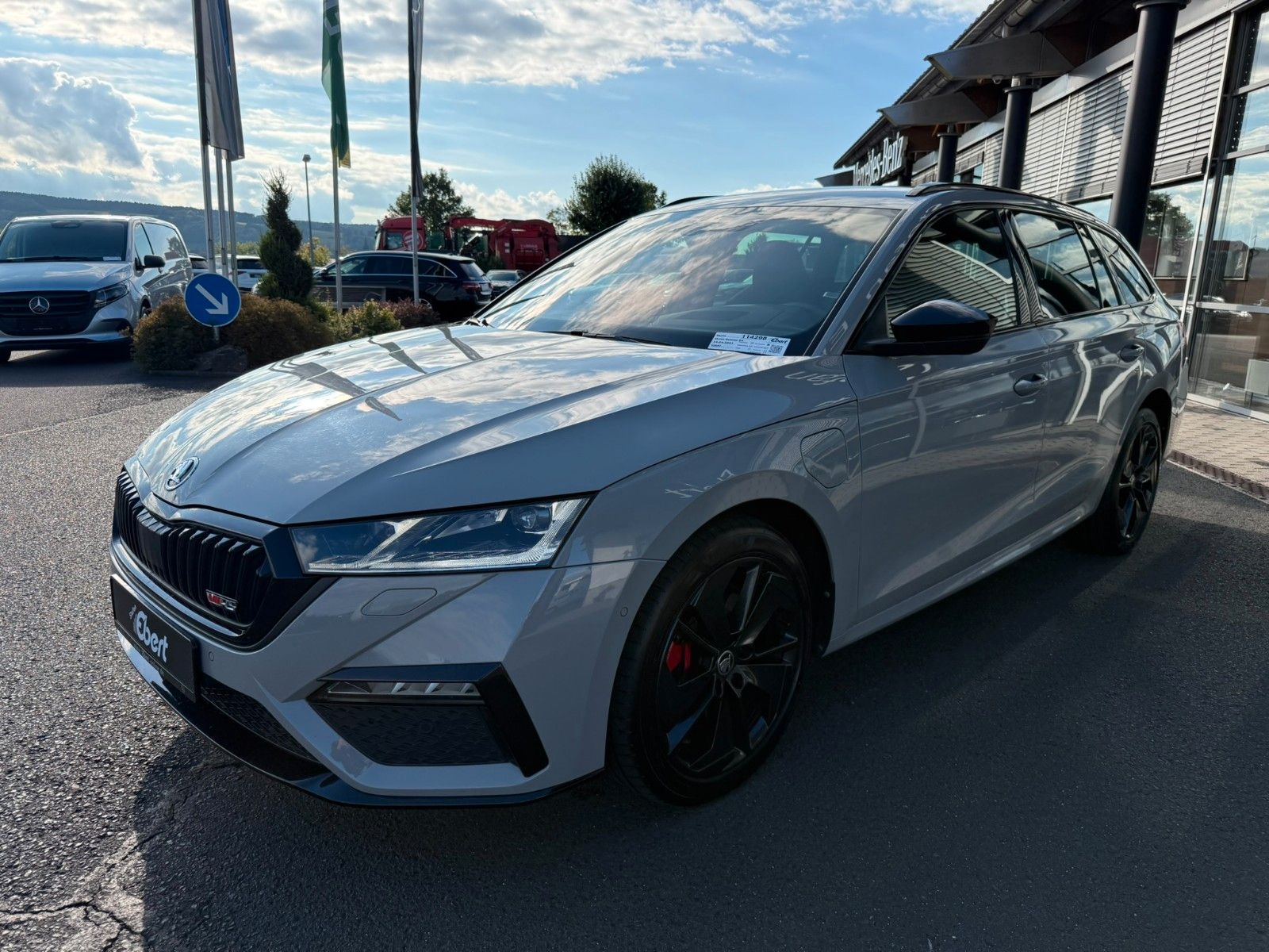 Fahrzeugabbildung SKODA Octavia 1.4 TSI iV RS HUD+R-Kamera+