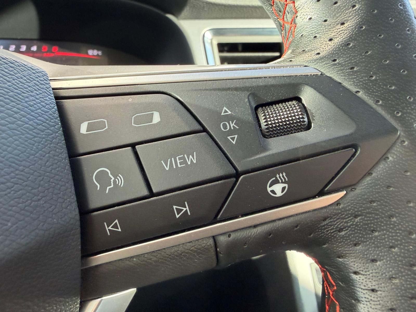 Fahrzeugabbildung SEAT Ateca 2.0TDI FR-Line VIRTU+LED+SHZ+KAM+TEMP+AHK+
