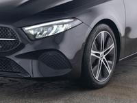 Mercedes-Benz A 200 , NIGHT PROGRESSIVE KAMERA SPUR PDC SHZ