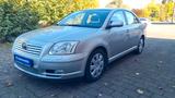 Toyota Avensis 2.0  Sol Liftback*TÜV 05/2025* - Toyota Avensis: Liftback