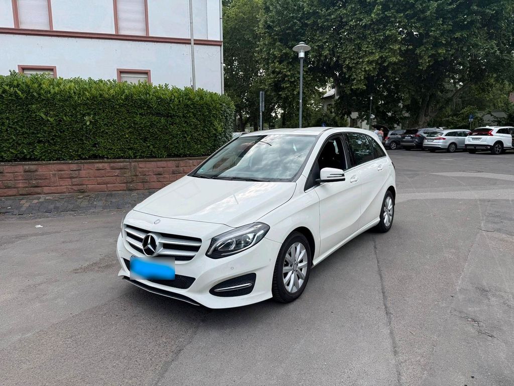 Image of Mercedes-Benz B 180