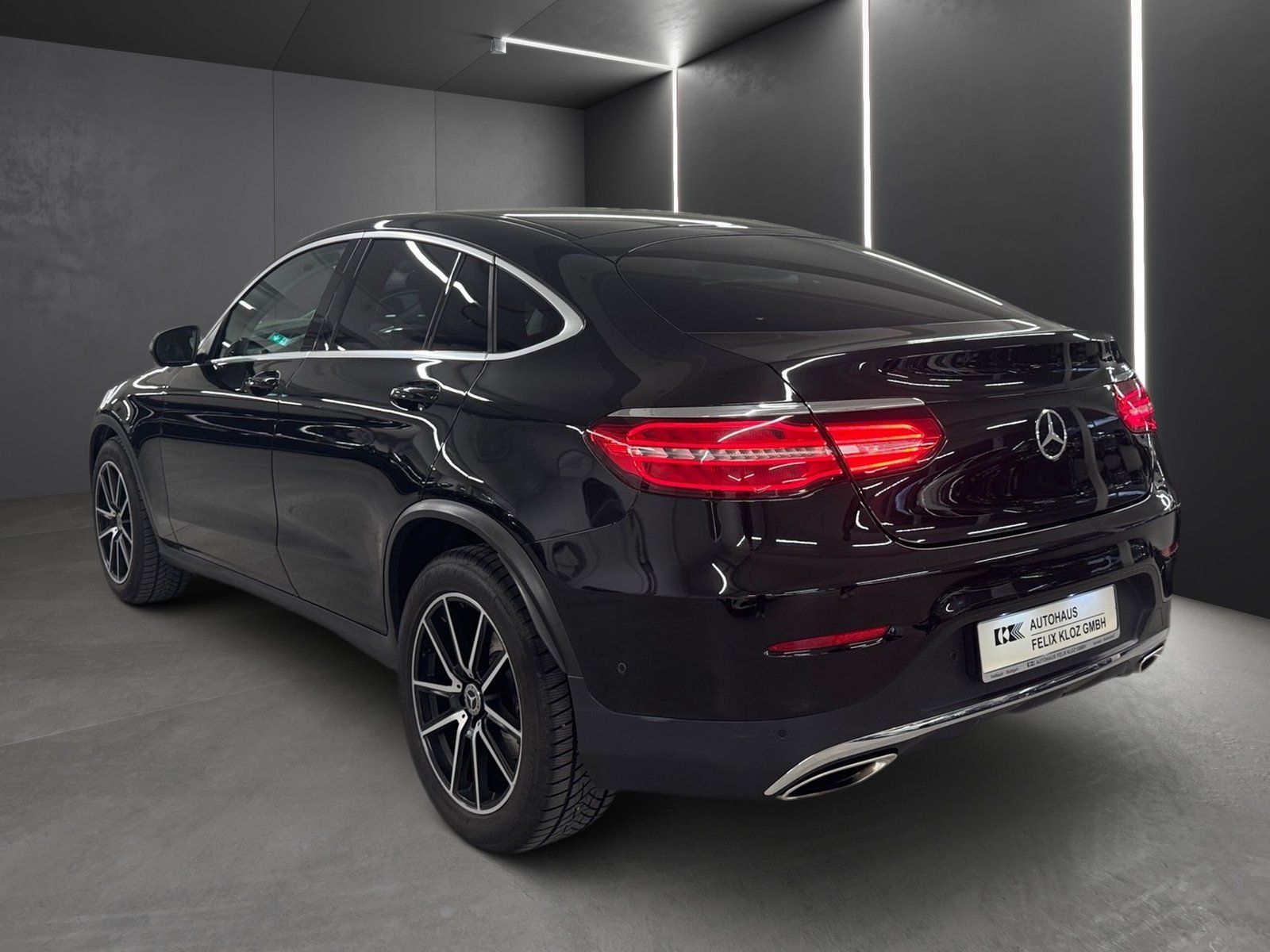 Fahrzeugabbildung Mercedes-Benz GLC 250 4M AMG*Distronic*LED*Comand*AHK*360*Totw