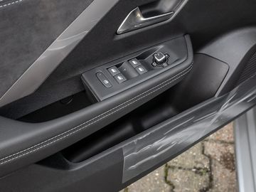 Opel Astra L Sports Tourer 1.5 GS Leder Massagesitz
