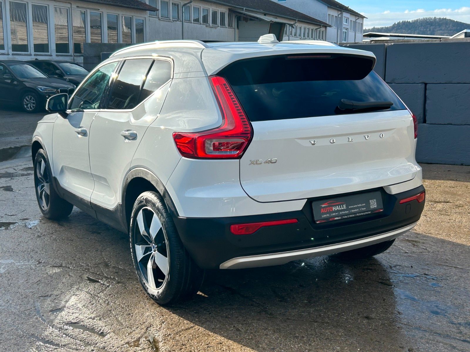 Fahrzeugabbildung Volvo XC40 T3 Momentum Pro Sports LED PDC Sensus