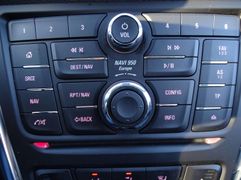 Fahrzeugabbildung Opel Mokka Innovation ecoFlex **AHK / 8-FACH-BEREIFT