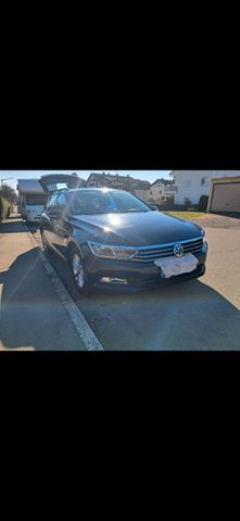 VW Passat Variant 2.0 TDI SCR Trendline Variant...