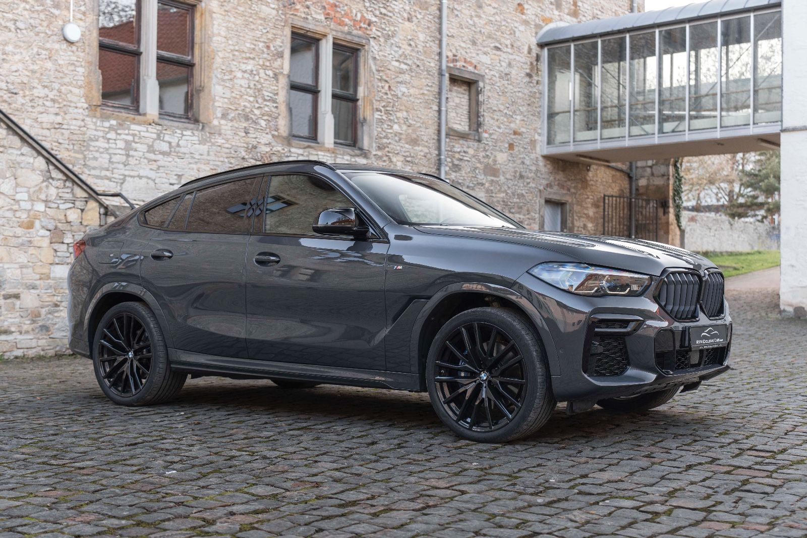 Fahrzeugabbildung BMW X6 xDrive 30 d M Sport LED AHK CARPLAY H&K HUD