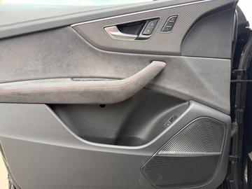 2024 AUDI RSQ8 — миниатюра 20