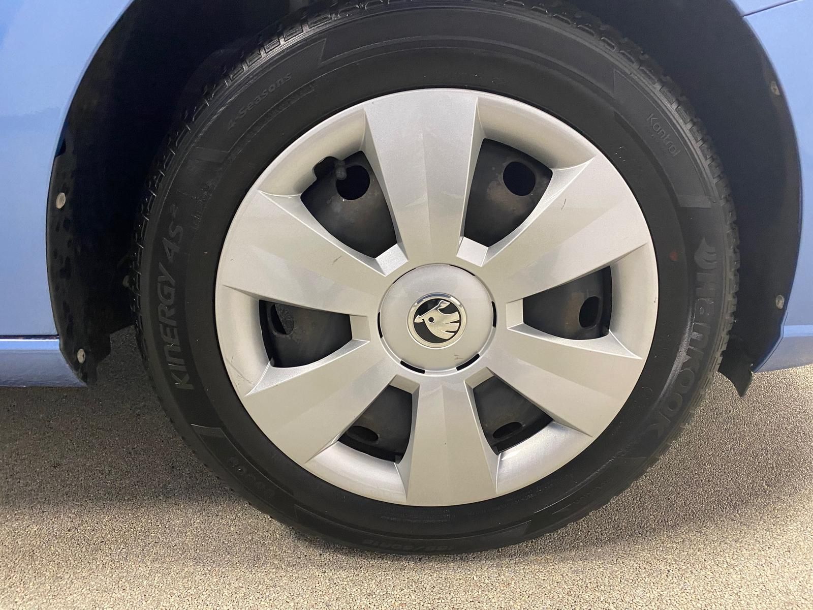 Fahrzeugabbildung SKODA Fabia 1.0 MPI Cool Plus KLIMA+ALLWETTER+1. HAND+