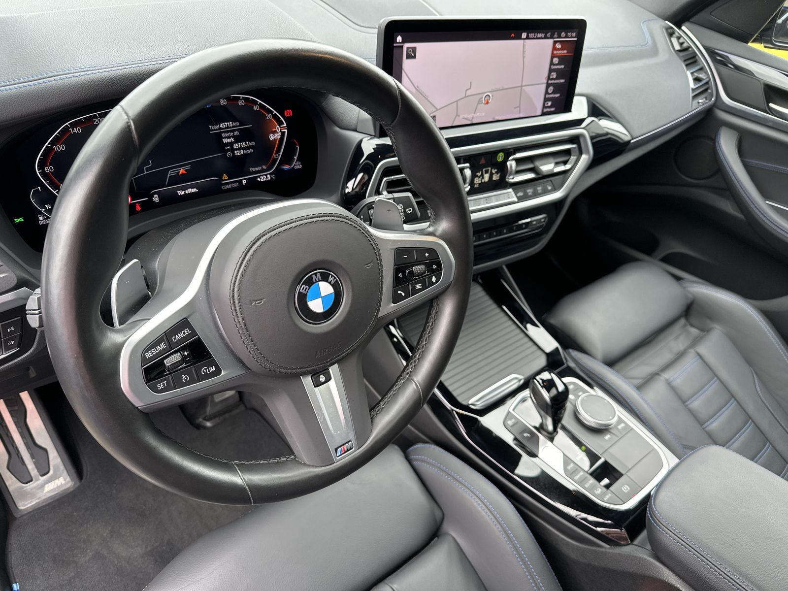 Fahrzeugabbildung BMW X3 xDrive20d M-Sport NAV+LASER+PANO+HUD+20ZO+KAM