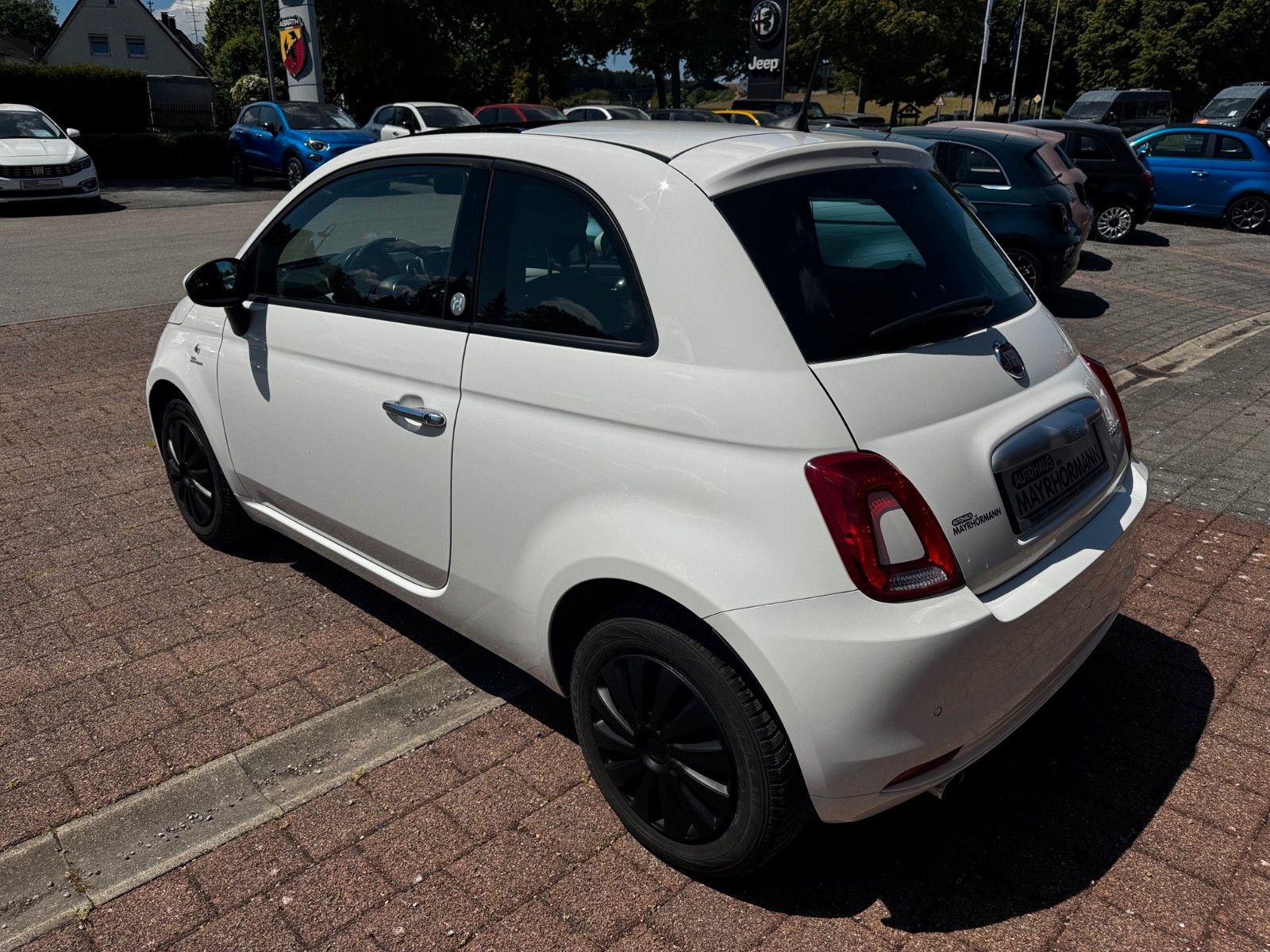 Fahrzeugabbildung Fiat 500 1.0 Launch Edition Glasdach Carplay Klima