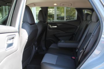 Nissan Qashqai - 12
