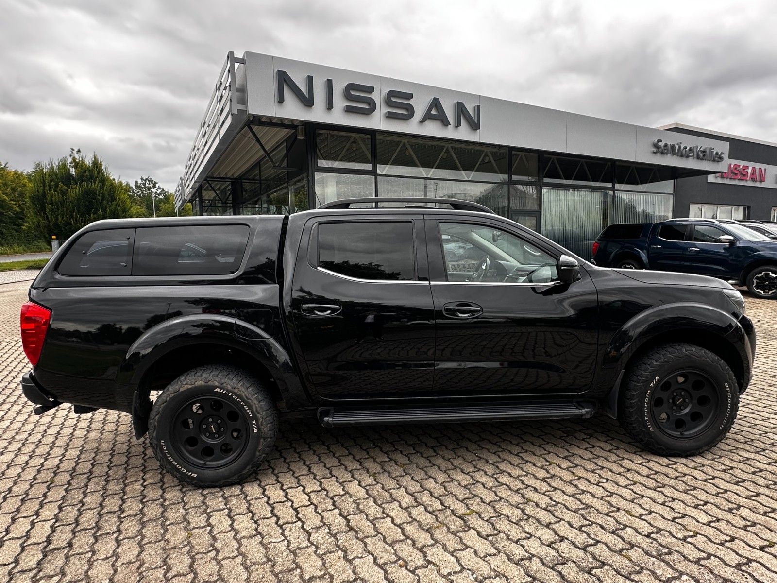 Fahrzeugabbildung Nissan Nissan Navara 2.3 dCi 190PS AT DC N-Guard