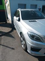 Mercedes-Benz Mercedes AMG V8 ML63 - : Mercedes Ml
