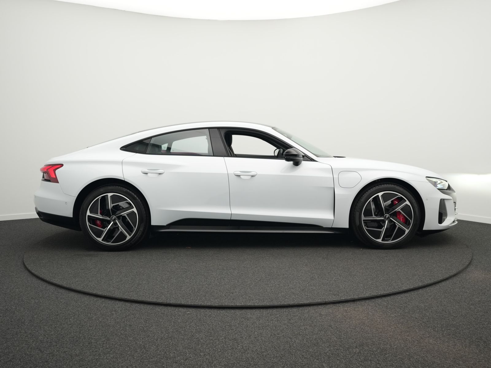 Audi e-tron GT - Bild 12