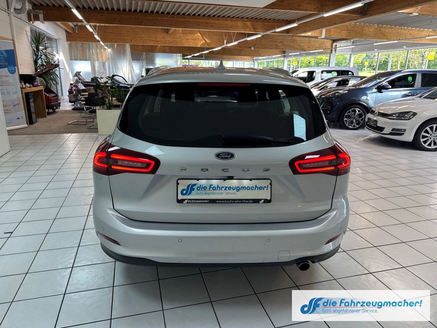 Fahrzeugabbildung Ford Focus Turnier Titanium Navi LED ACC El. Heckklap