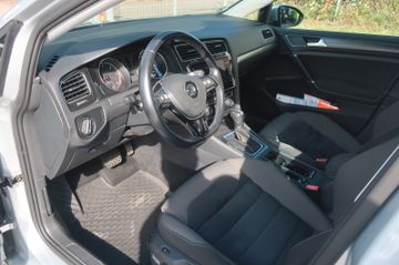 Volkswagen Golf - 9