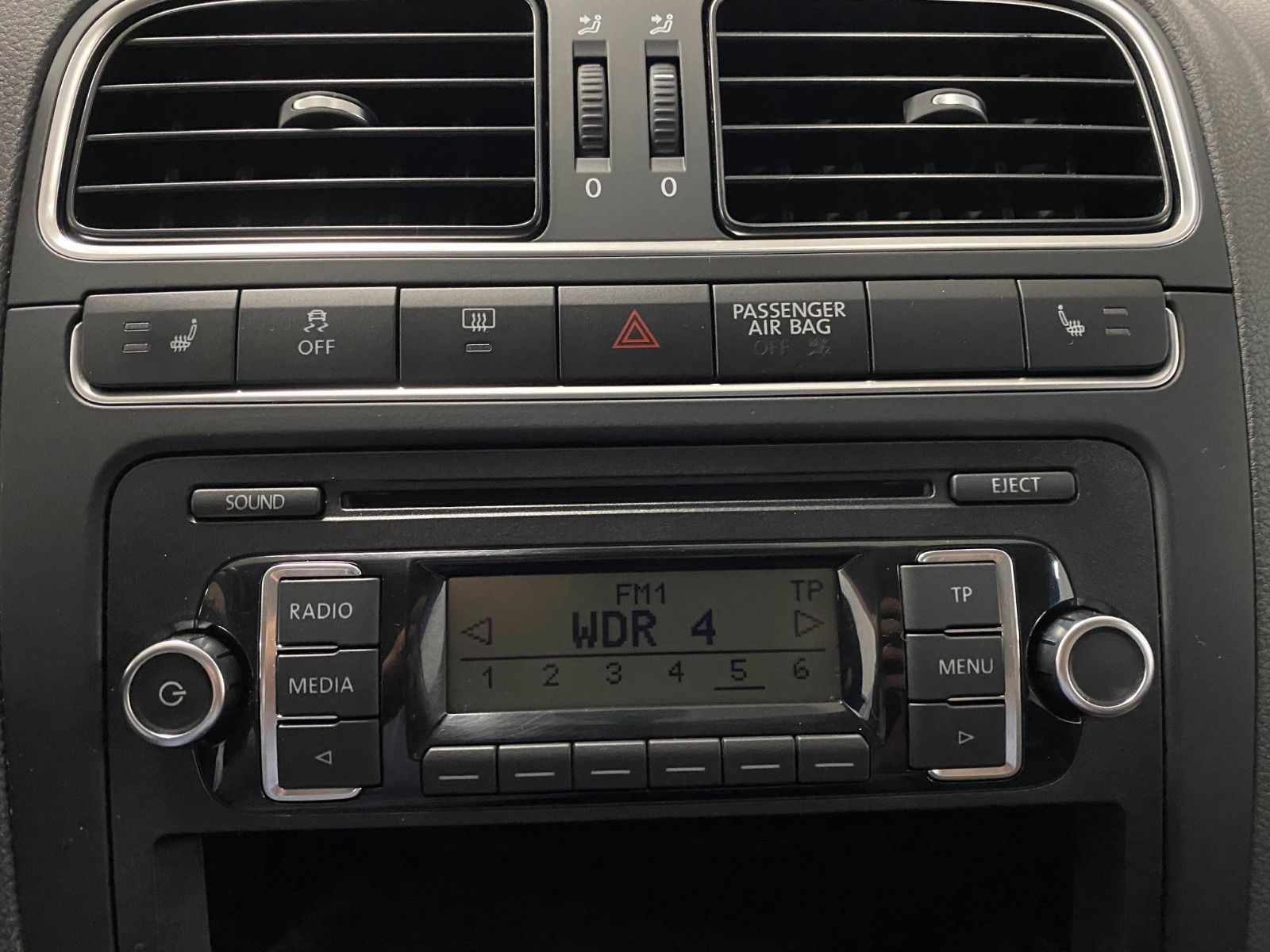 Fahrzeugabbildung Volkswagen Polo 1.2 TSI CrossPolo 1.Hand+17"Alu+CHECKHEFT++