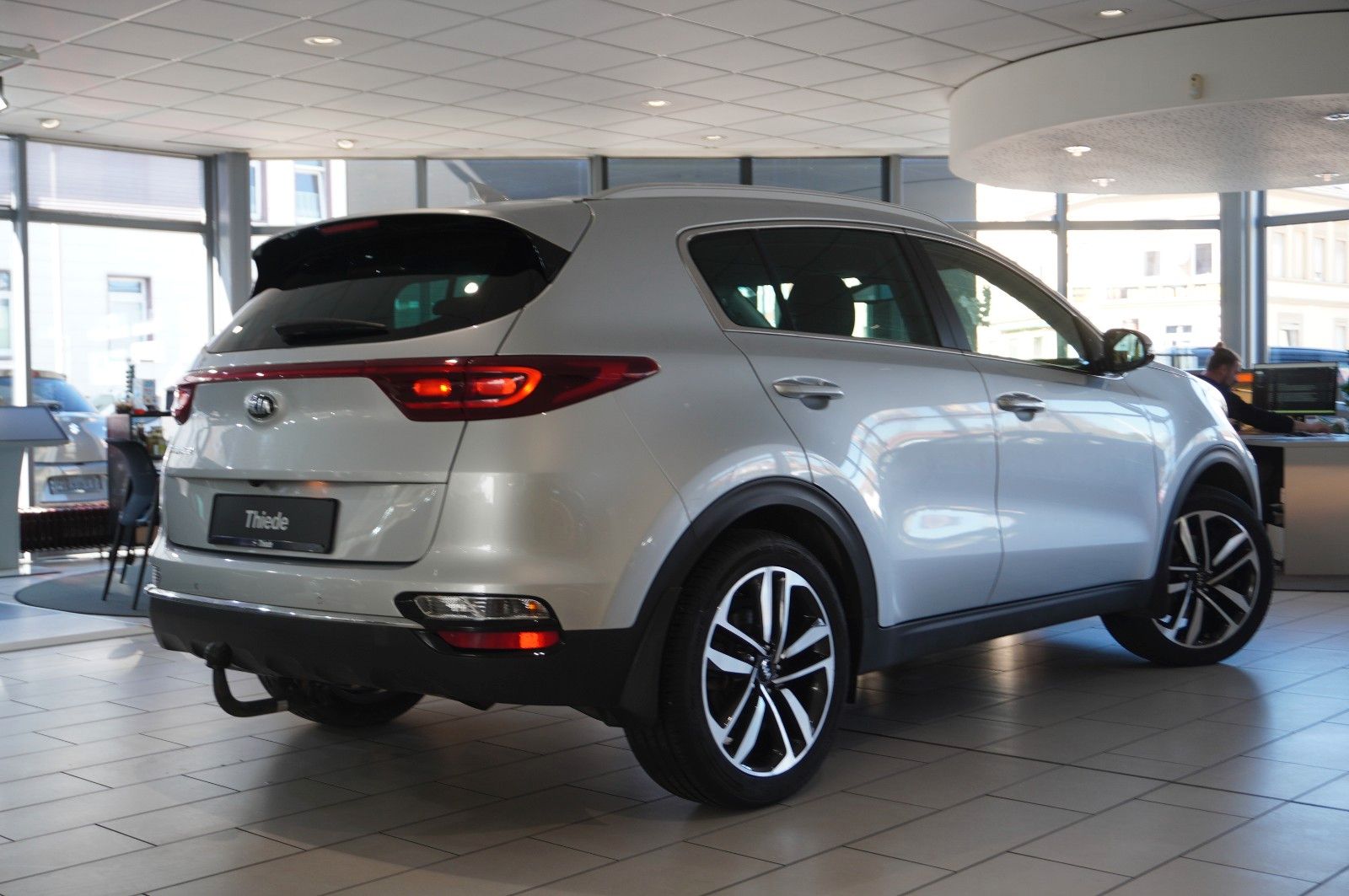 Fahrzeugabbildung Kia Sportage 1.6 CRDI 2WD DCT NAVI/LED/KAMERA/SH/AHK
