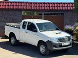 Toyota Hilux Extra Cab 4x4*1.Hand*Scheckheft*AHK* - weiße Toyota Hilux