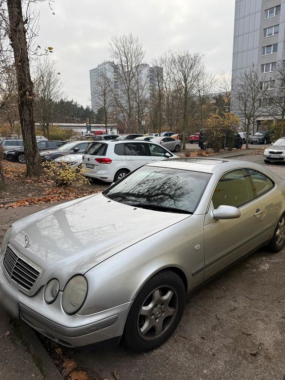 Mercedes-Benz CLK 230