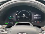 Lexus RX 450h + 2,5 l E-CVT, 4x4 Plug-in 5-Türer LUXUR - Lexus RX-Serie SUV