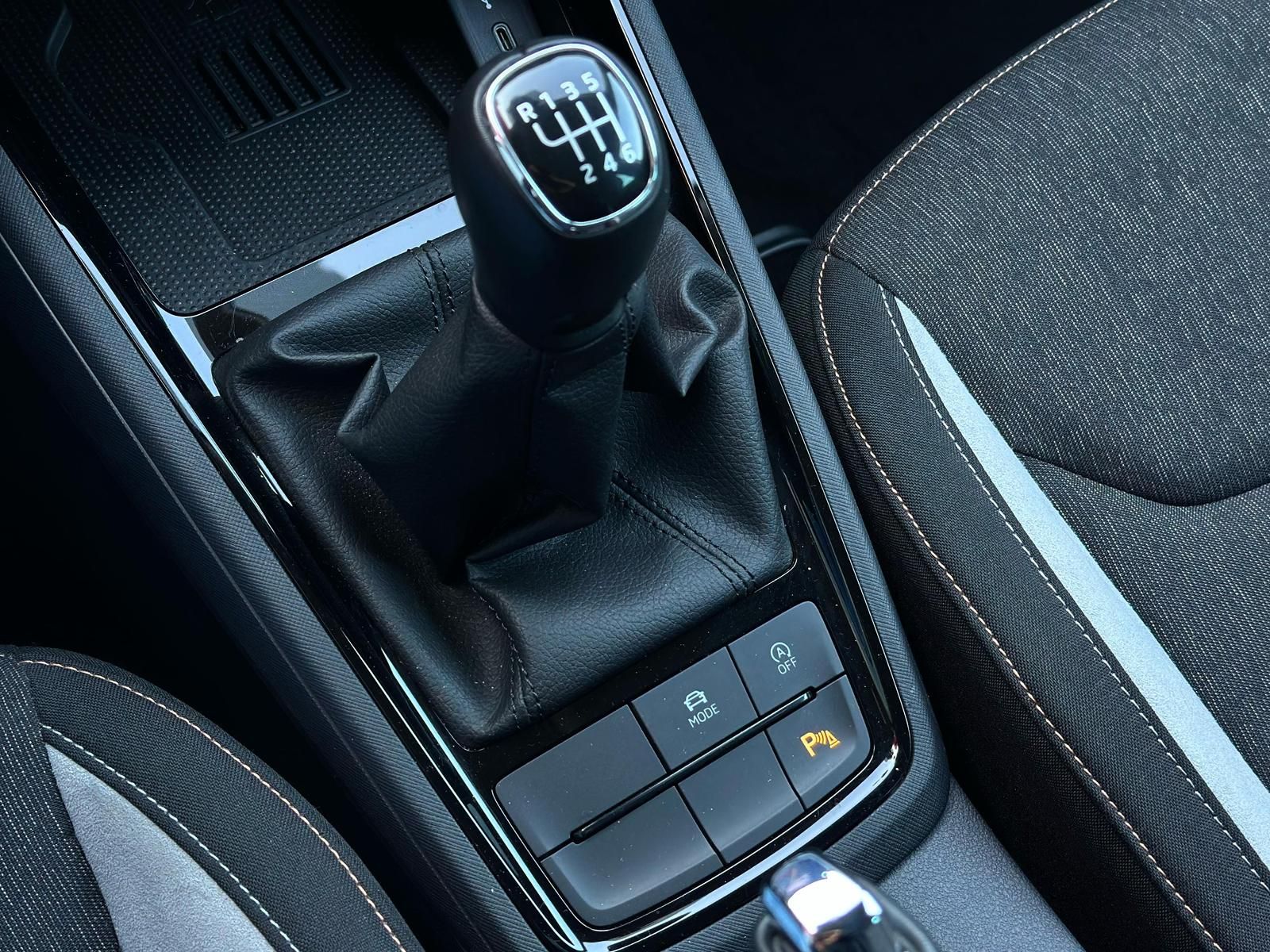 SKODA Scala 1.0TSI SELECTION LED#AHK#SHZ#LH#TEMPO#SPUR - Image 15