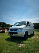 Volkswagen T5 Caravelle 1.9 - Volkswagen T5 Caravelle mit Diesel-Antrieb: Kleinbus, 1.9