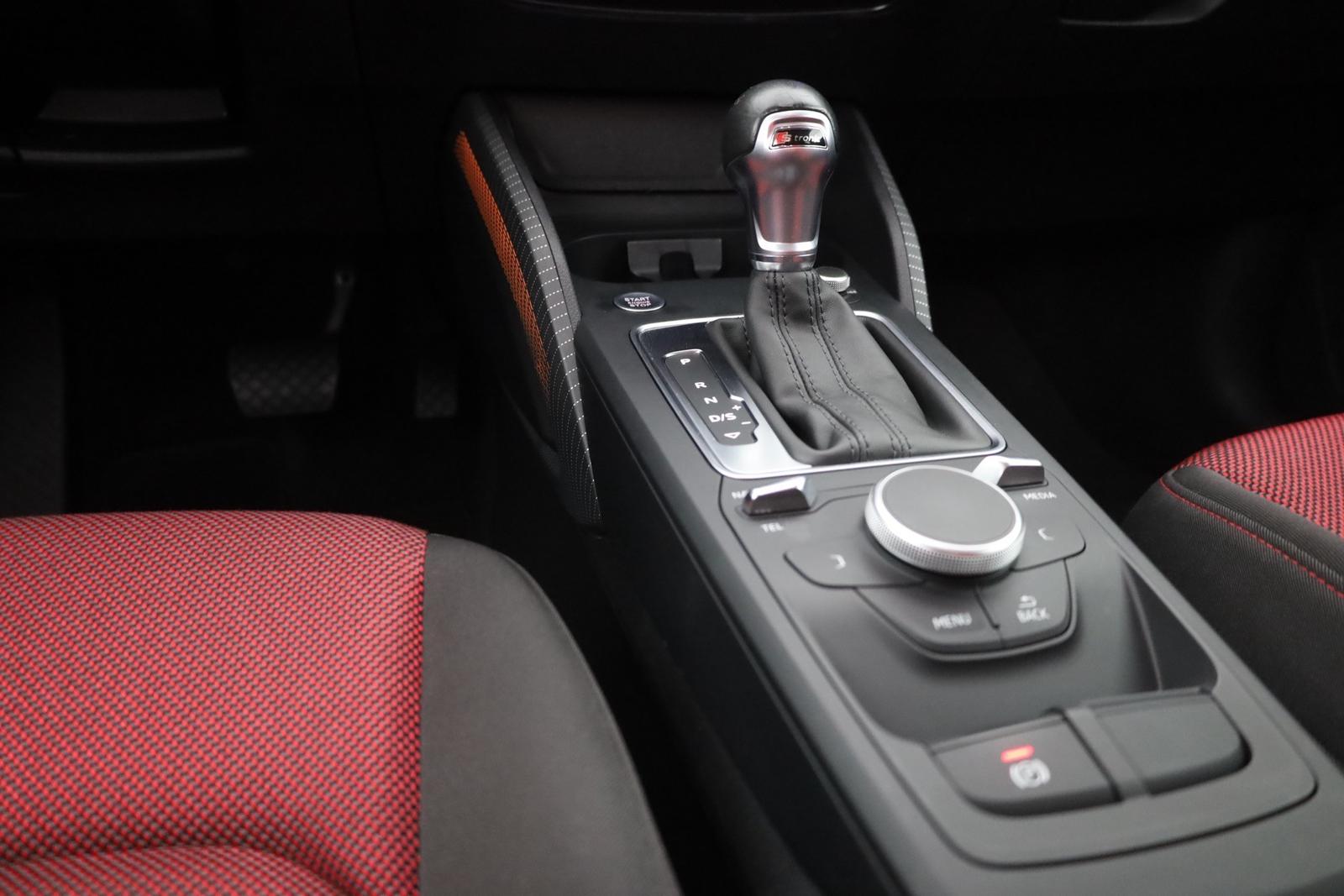 Audi Q2 35 1.5 TFSI sport LED Navi Sitzheizung