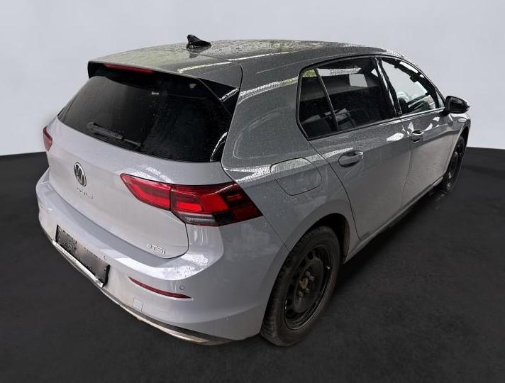 Volkswagen Golf VIII 1.5 eTSI DSG Active LED NAVI KAMERA