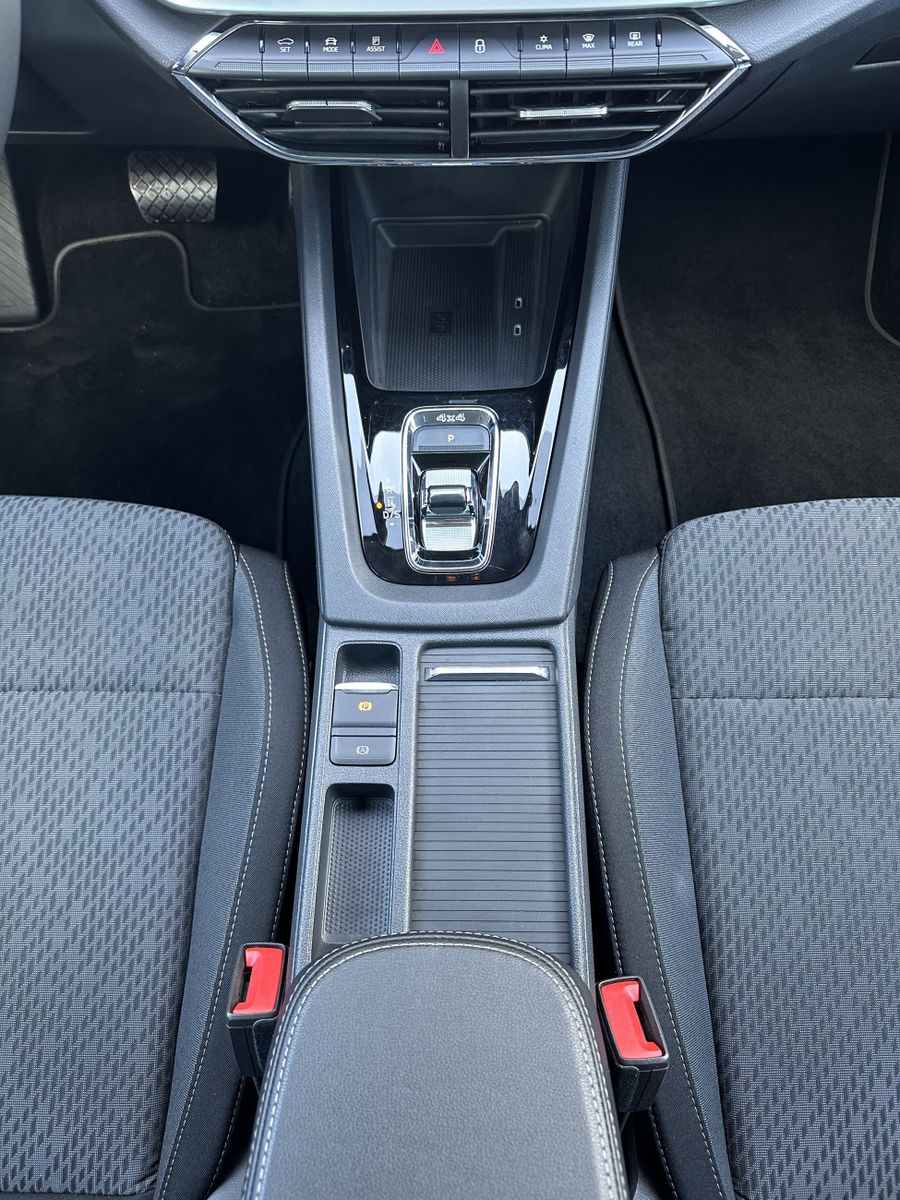 Fahrzeugabbildung SKODA Octavia Combi 2.0 TSI DSG 4x4 Style NAV+LED+AHK