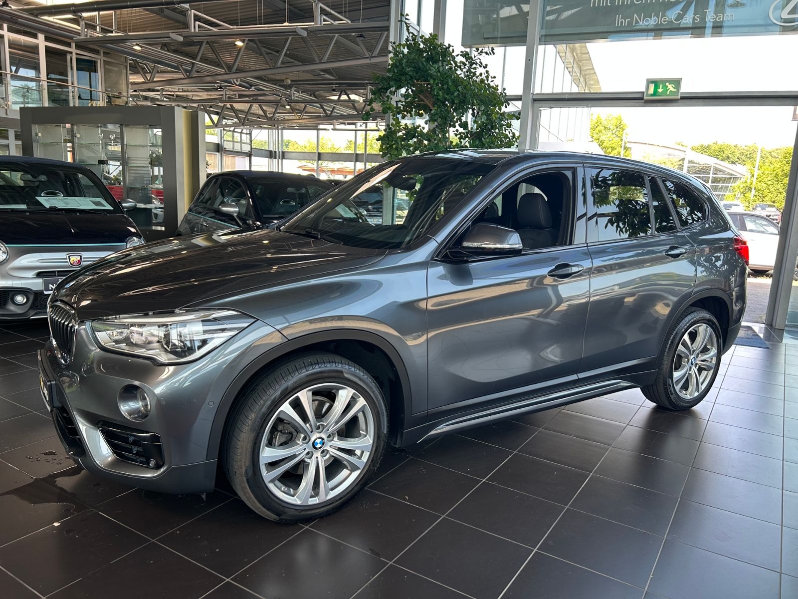 Fahrzeugabbildung BMW X1 xDrive 18 d Sport Line RFK LED ALU
