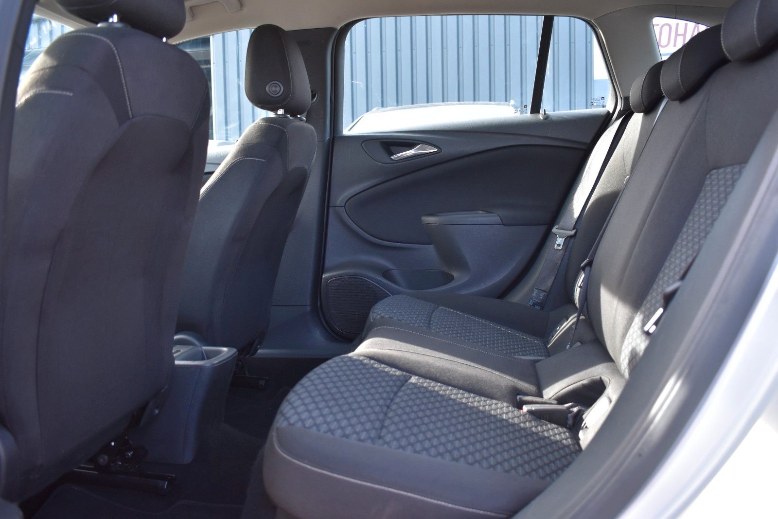 Fahrzeugabbildung Opel Astra K Sports Tourer Edition KLIMA/PDC/TEMPOMAT