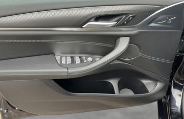 BMW X4 - 11