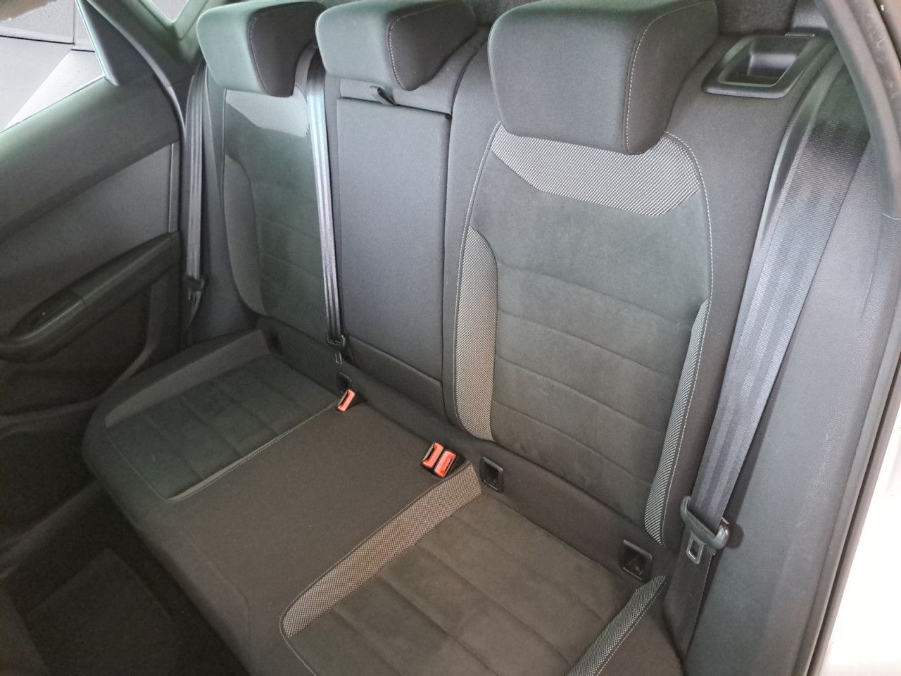 Seat Ateca 1.5 TSI ACT Xcellence NAVI LED SHZ PDC ACC foto 7