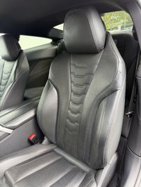 BMW M850 - 12