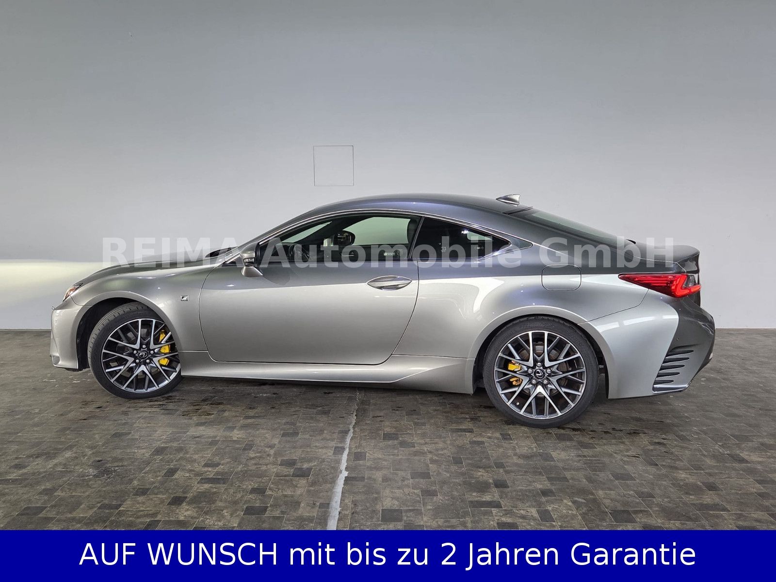Fahrzeugabbildung Lexus RC 300h Coupé Automatik F SPORT, Leder