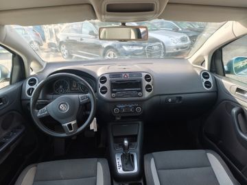 Volkswagen Golf - 8