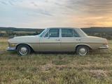 Mercedes-Benz W108 280SE mit Schiebedach - Mercedes-Benz 280 aus 1970: 280se