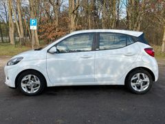 Fahrzeugabbildung Hyundai i10 1.2 Trend *Sitzhzg*Lenkradhzg*Spurhalte*PDC*