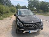 Mercedes-Benz ML 350 BlueTEC 4MATIC - - Mercedes-Benz aus 2012: Ml