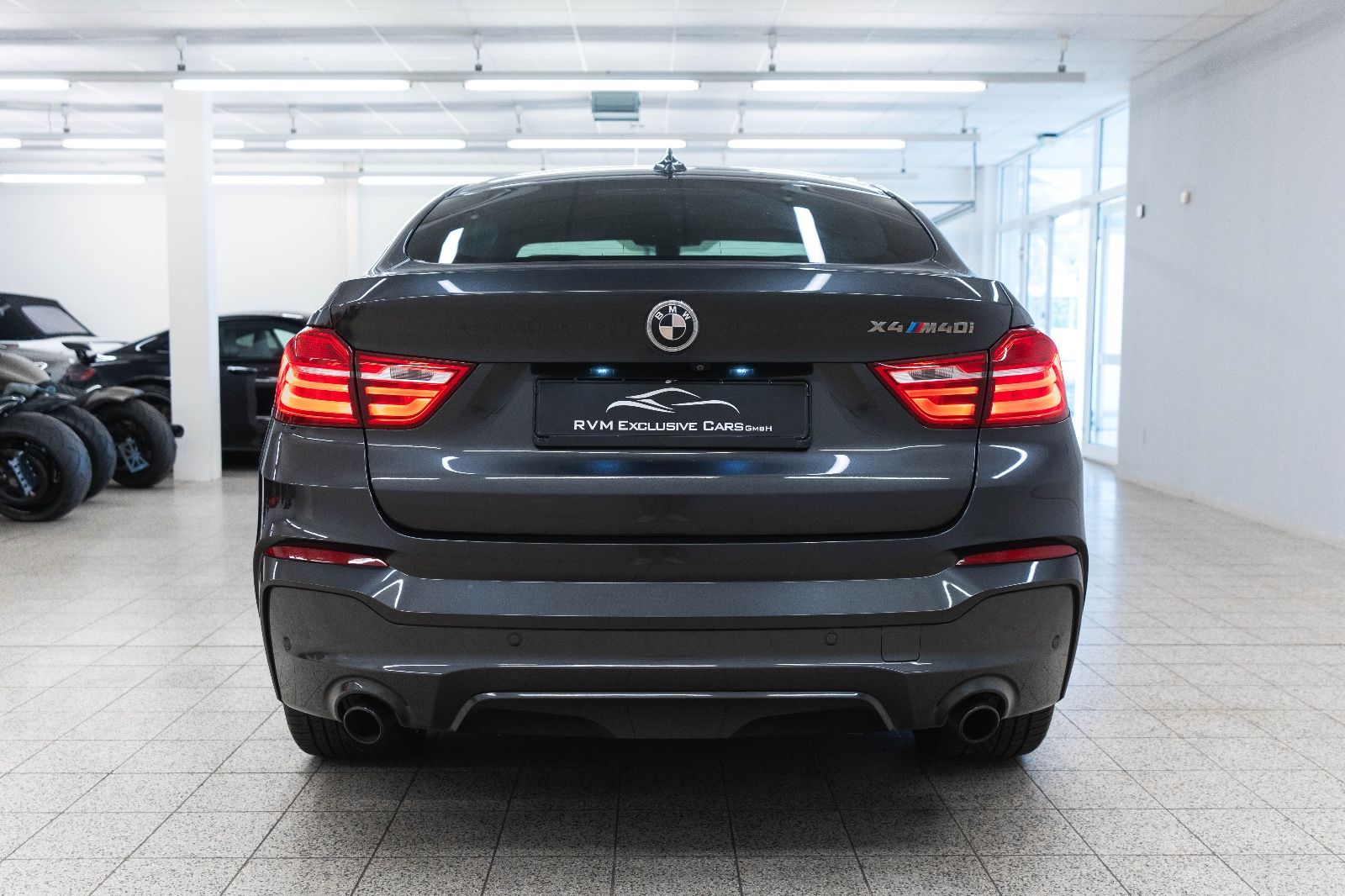 Fahrzeugabbildung BMW X4 M40i M-Sportpaket Head Up Harman 360 Xenon