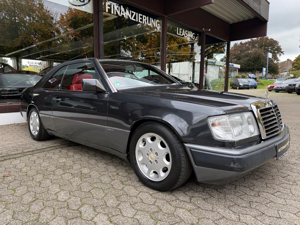 Mercedes-Benz CE 300