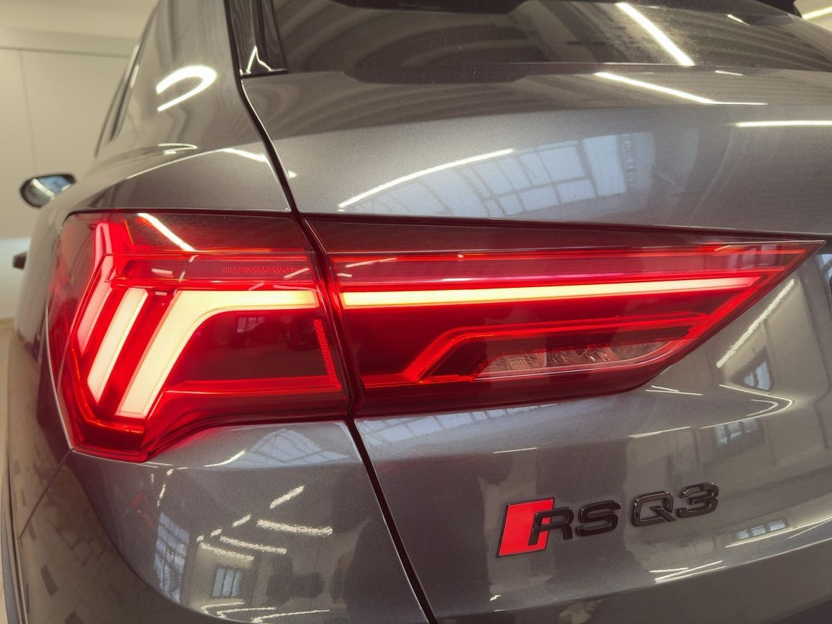 Audi RSQ3 - Bild 13