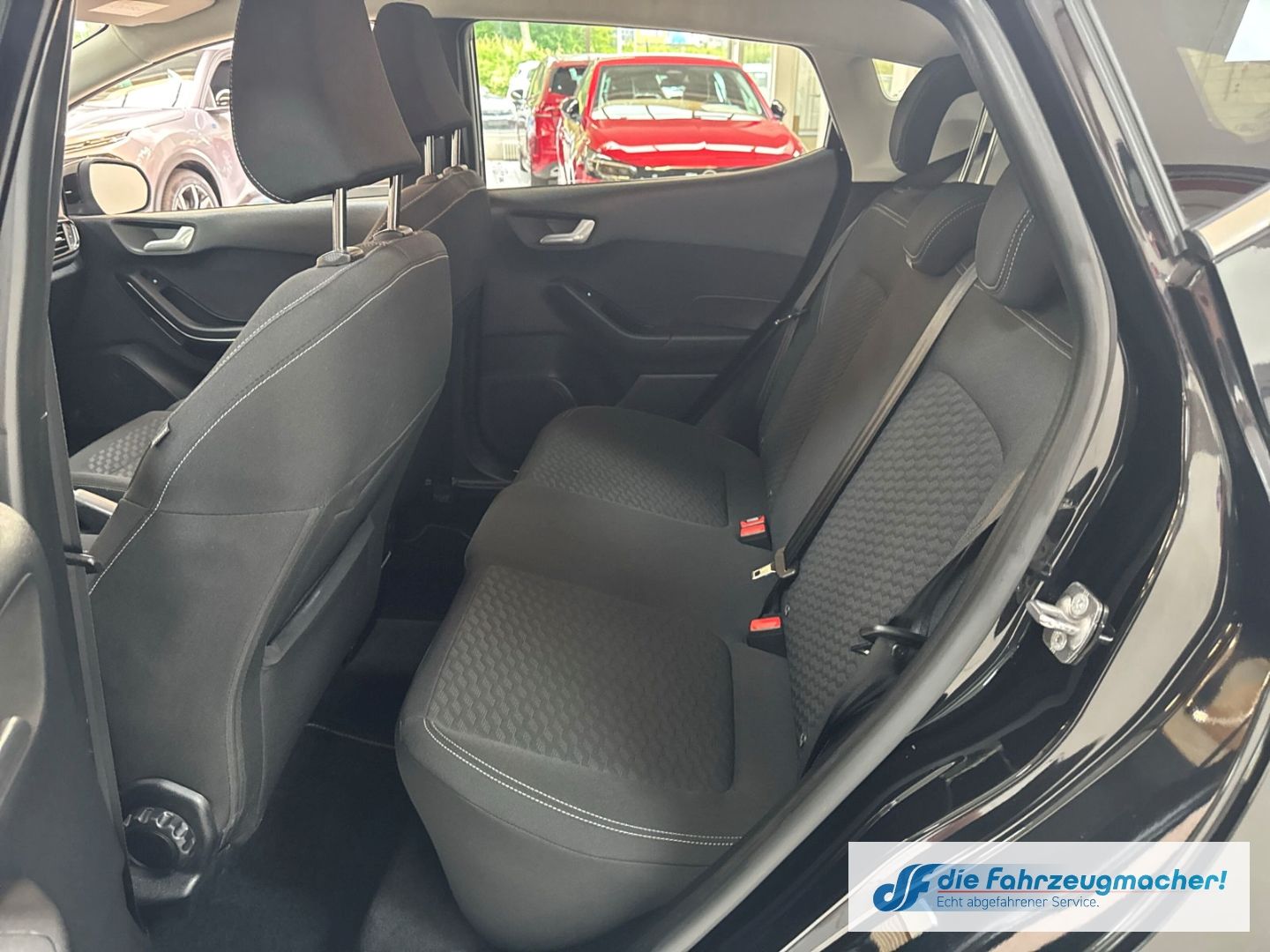 Fahrzeugabbildung Ford Fiesta Titanium X Navi LED Blendfreies Fernl. Ku