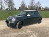 MINI Mini Cooper SE Resolute Edition (8-fach Reifen) - MINI MINI: Resolute Edition