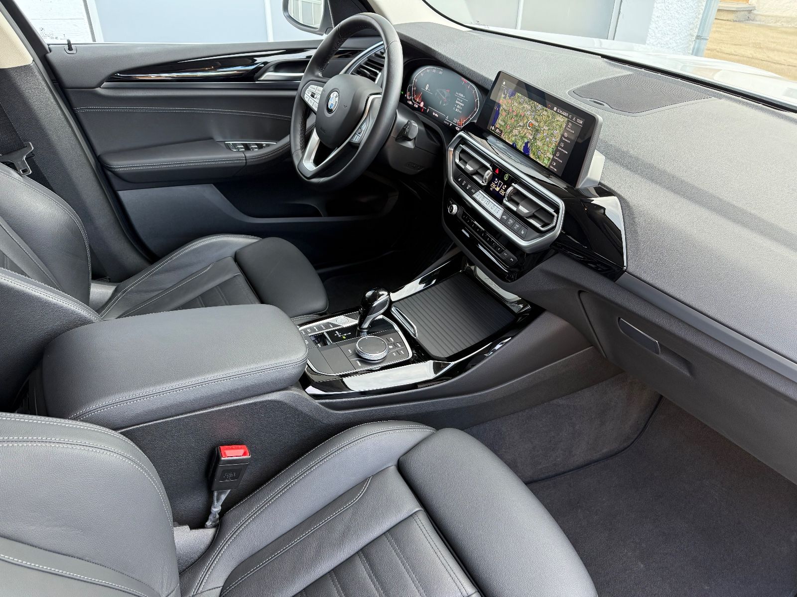 BMW X3 xDrive 20i Steptronic*LEDER*KAMERA*LED* foto 10