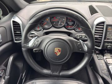 Porsche Cayenne - 11