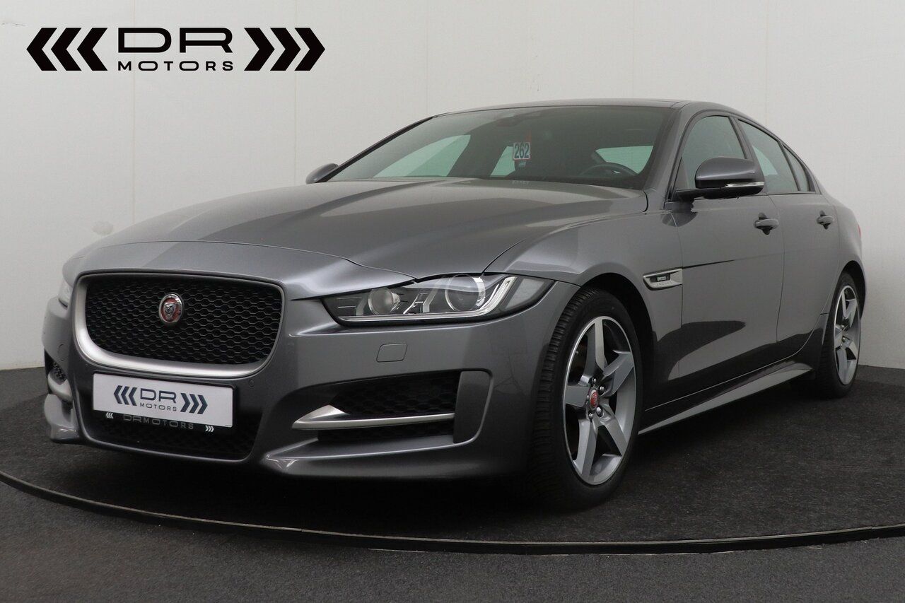 JAGUAR XE