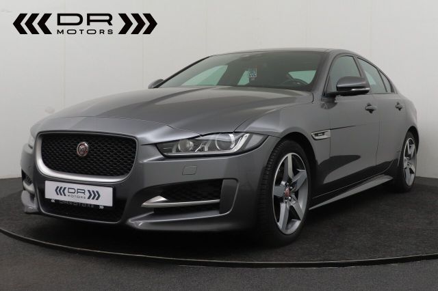 JAGUAR XE